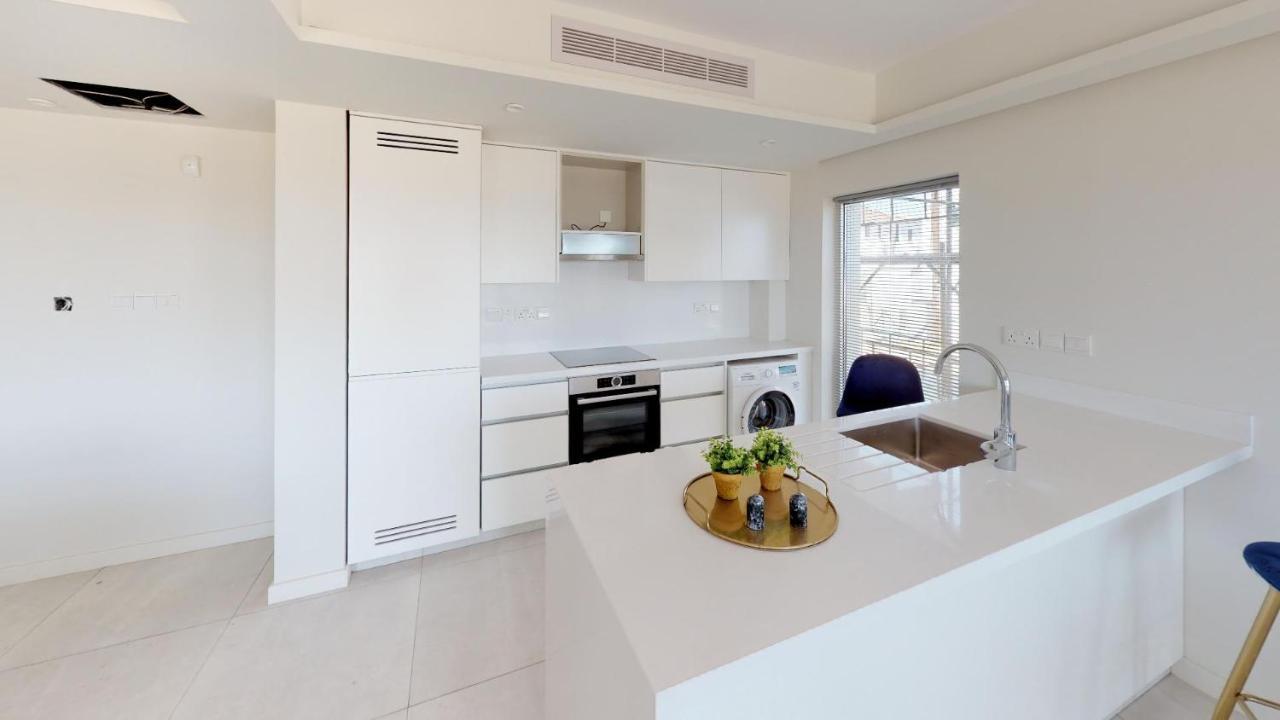 Emerald Suites Protaras Buitenkant foto