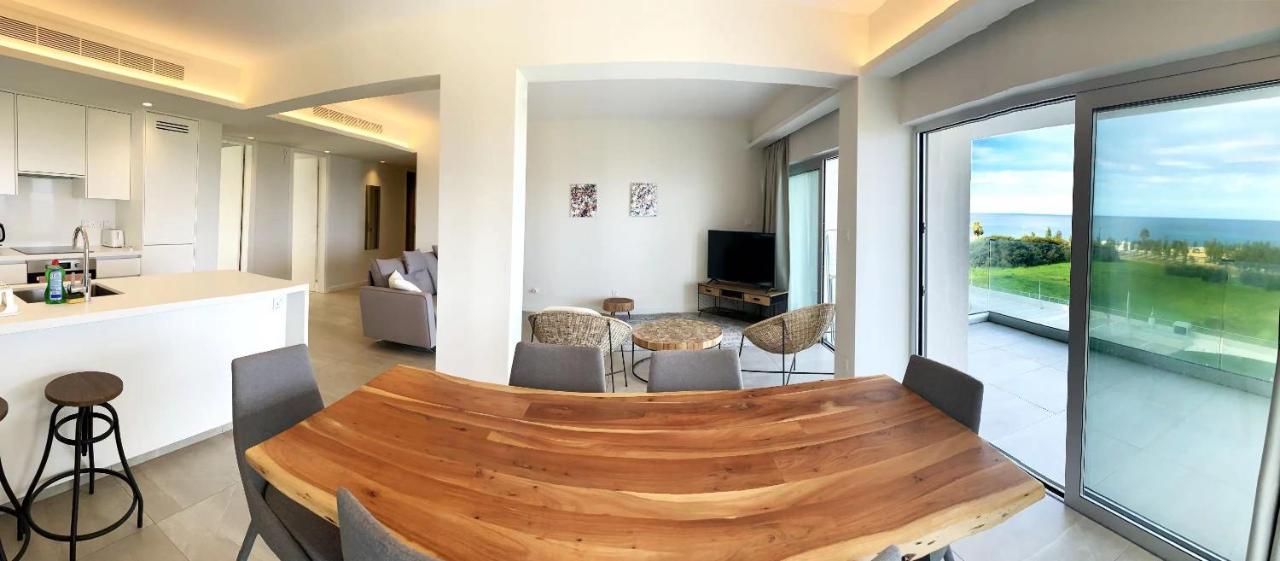 Emerald Suites Protaras Buitenkant foto