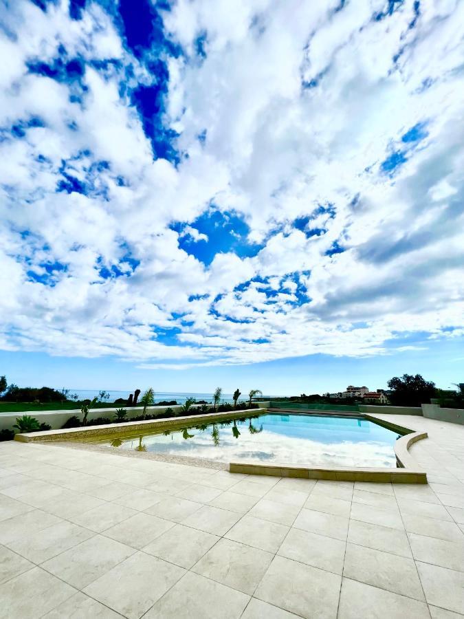 Emerald Suites Protaras Buitenkant foto