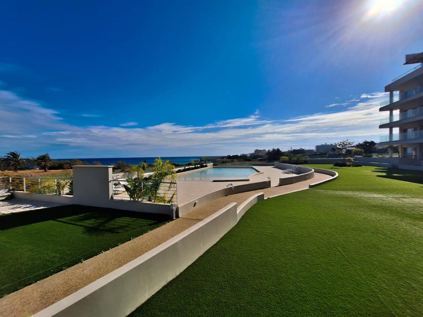 Emerald Suites Protaras Buitenkant foto