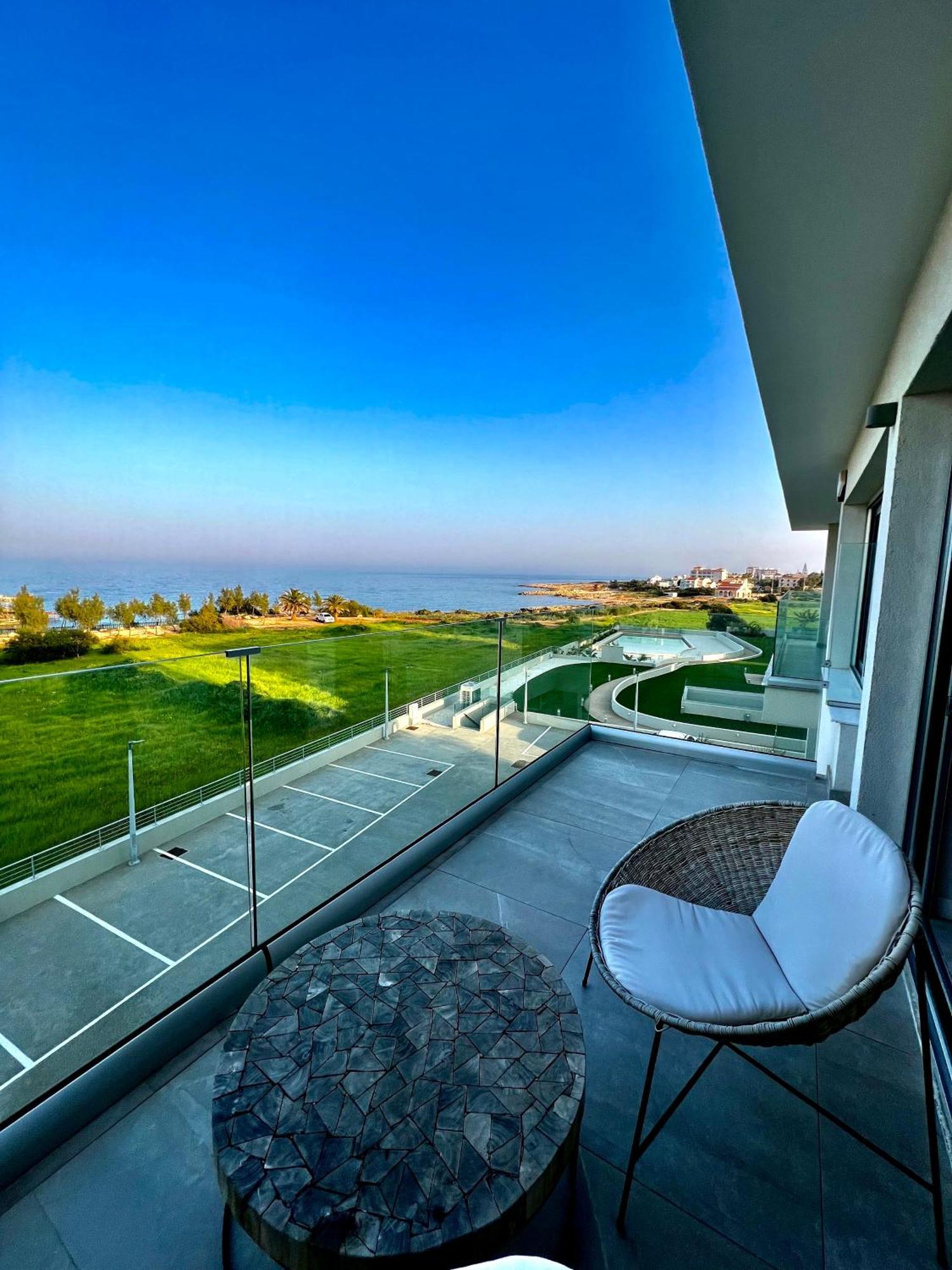 Emerald Suites Protaras Buitenkant foto