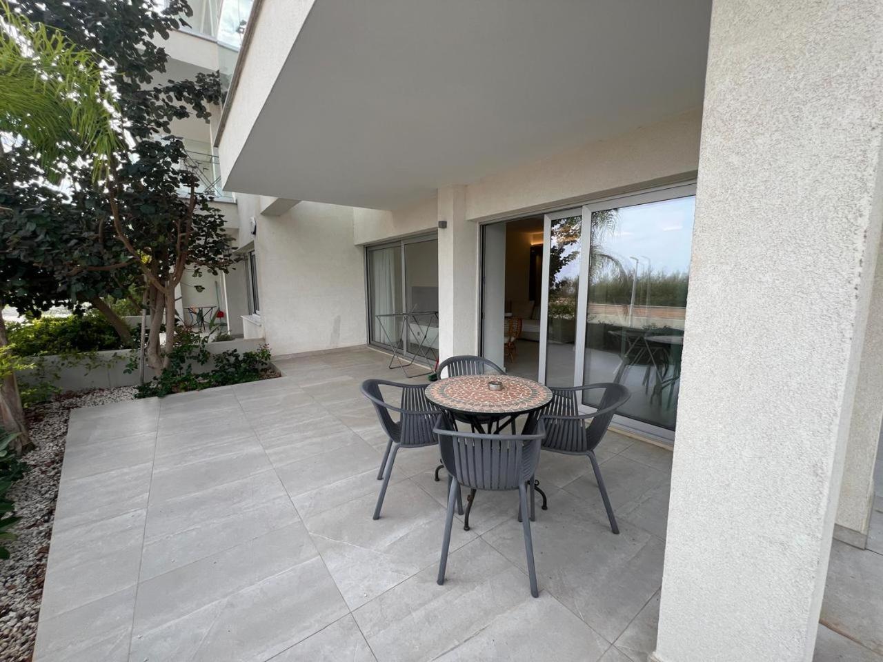 Emerald Suites Protaras Buitenkant foto