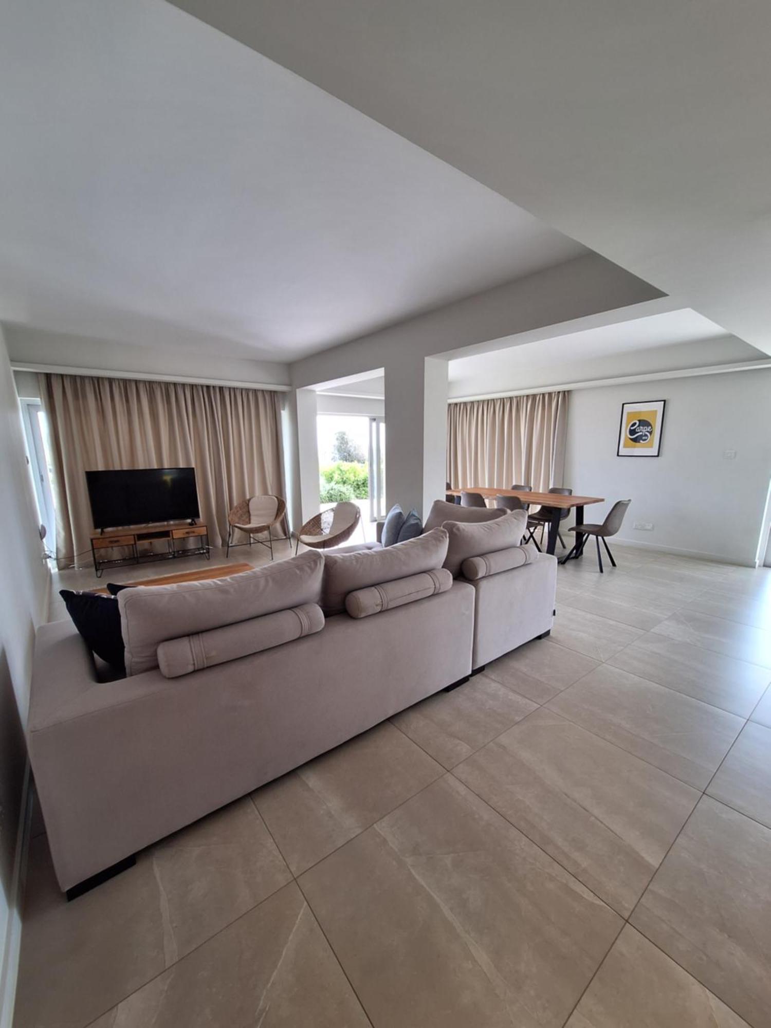 Emerald Suites Protaras Buitenkant foto