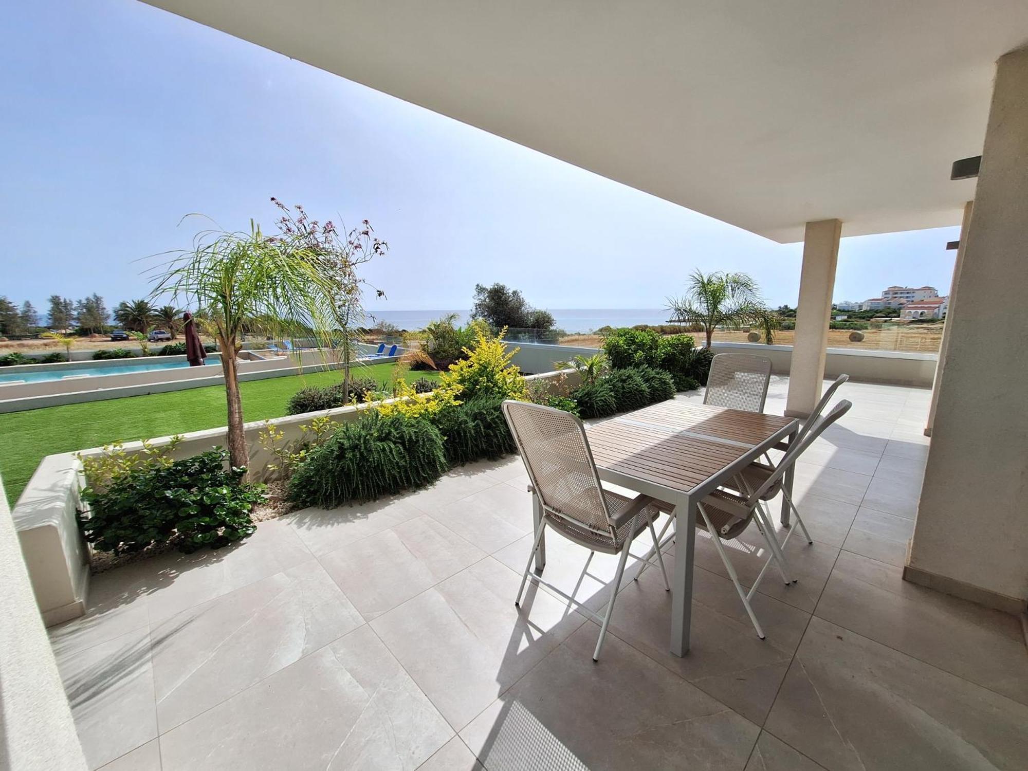 Emerald Suites Protaras Buitenkant foto